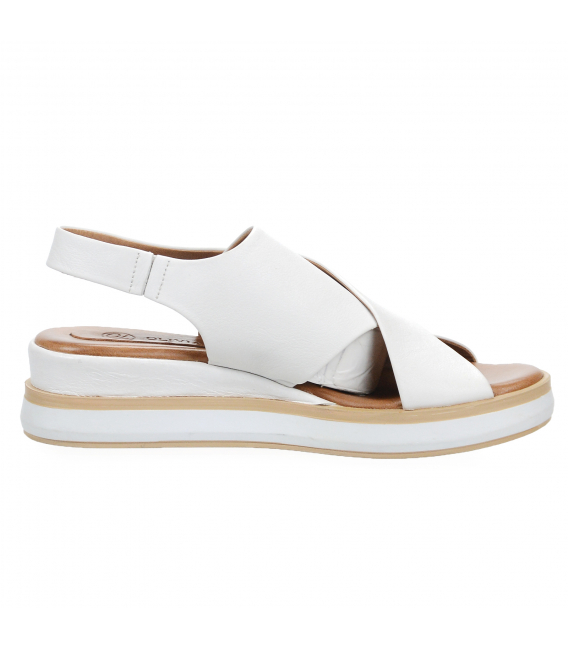 Biele pohodlné sandále 108808