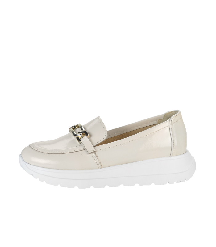 Béžové slip on mokasíny s ozdobou 2485