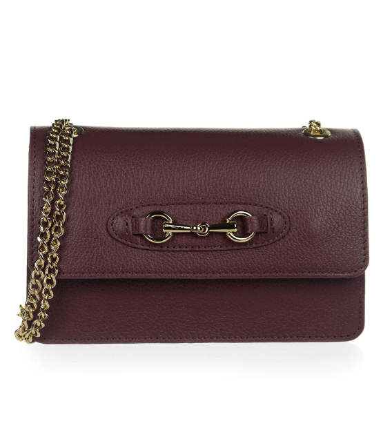 Kožená bordová crossbody kabelka s retiazkou a zlatou ozdobou Edita 20-048