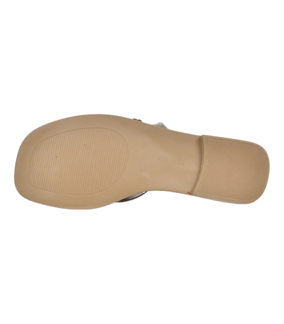 Elegantné biele šľapky s prackou 101-2600