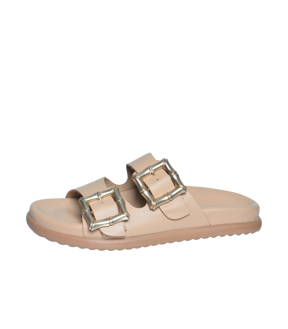 Štýlové škoricové šľapky s prackami D27123-803 beige