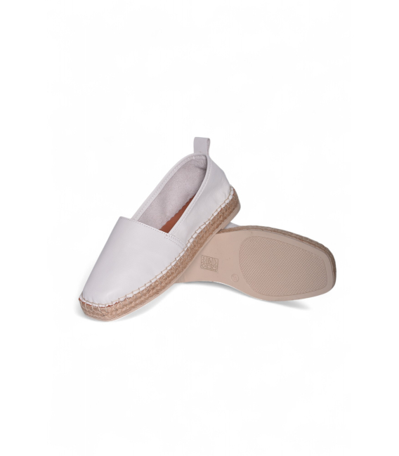 Biele pohodlné poltopánky 368-K605