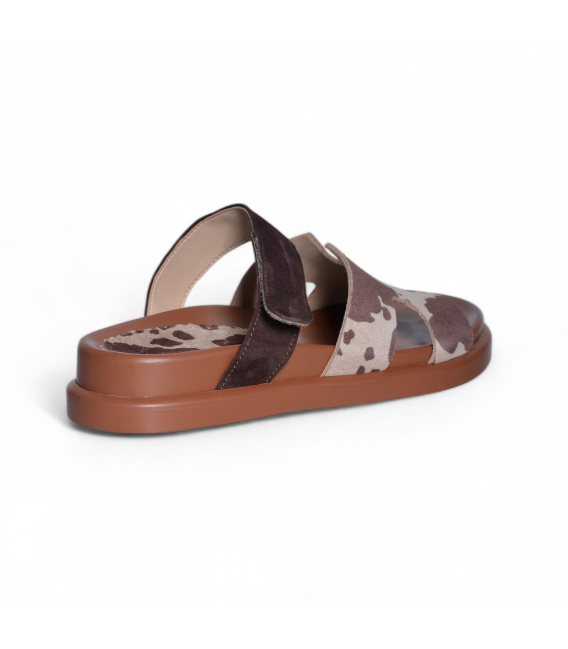 Hnedo-biele moderné šľapky na suchý zips 2510