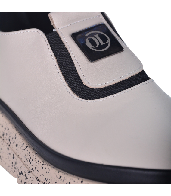 Béžové slip on tenisky s logom OL G197 602