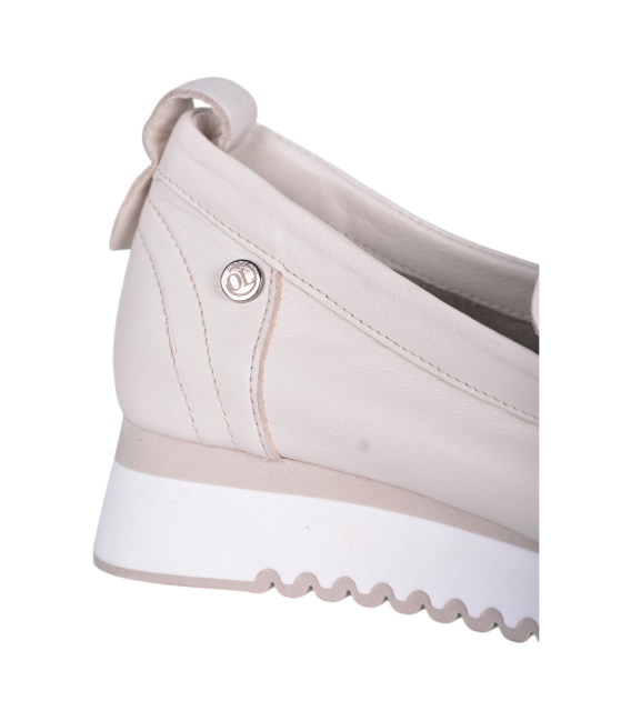 Béžové slip on mokasíny D24YA-165