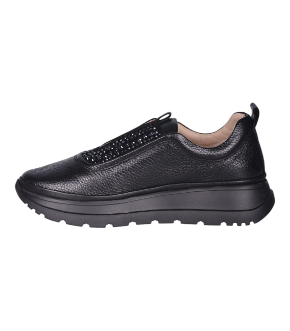 Čierne slip on tenisky s kamienkami na podošve unica 1012796