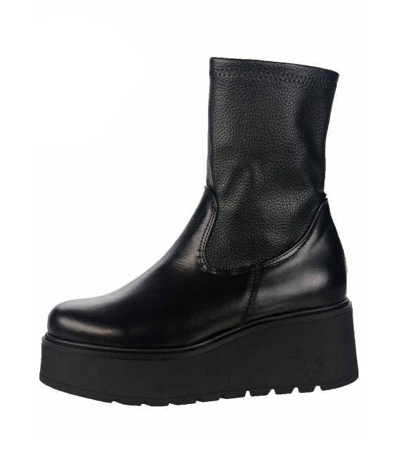 Čierne členkové čižmy na zips 2406