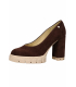 Vykrojené hnedé lodičky na hrubom podpätku z brúsenej kože DLO2222