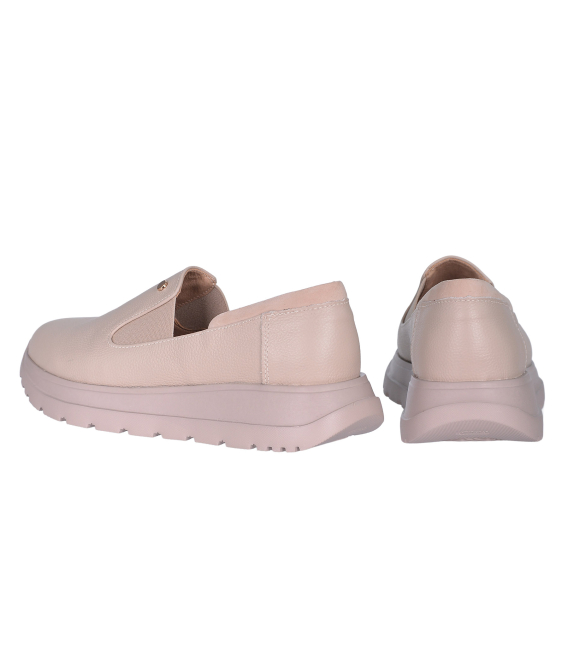 Béžové kožené slip on mokasíny DTE054