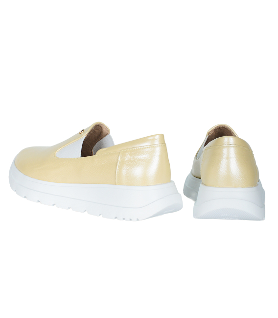 Žlté perleťové kožené slip on mokasíny DTE054