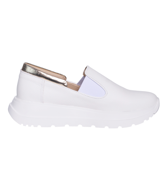 Biele slip on mokasíny DTE054
