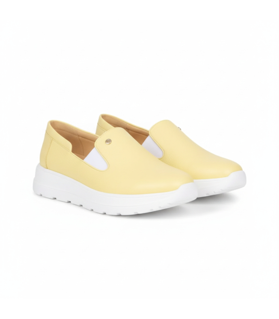 Žlté kožené slip on mokasíny DTE054