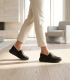 Čierne perforované slip on mokasíny DTE054