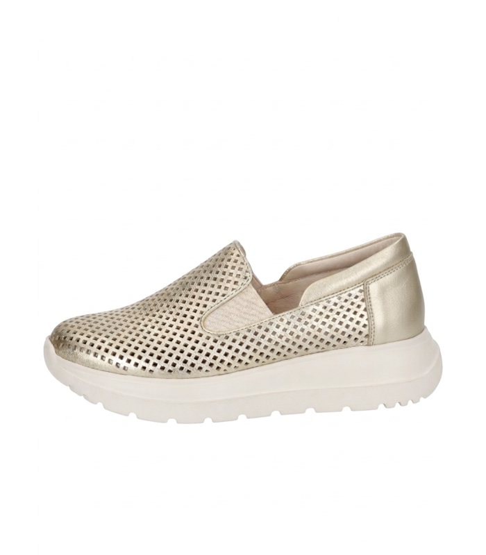 Zlaté perforované slip on mokasíny DTE054