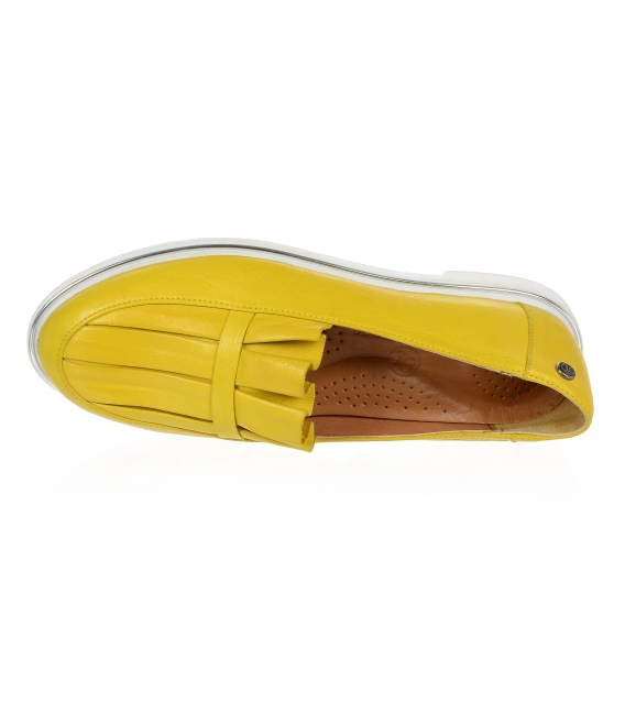 Žlté kožené slip on tenisky s ozdobou D-605