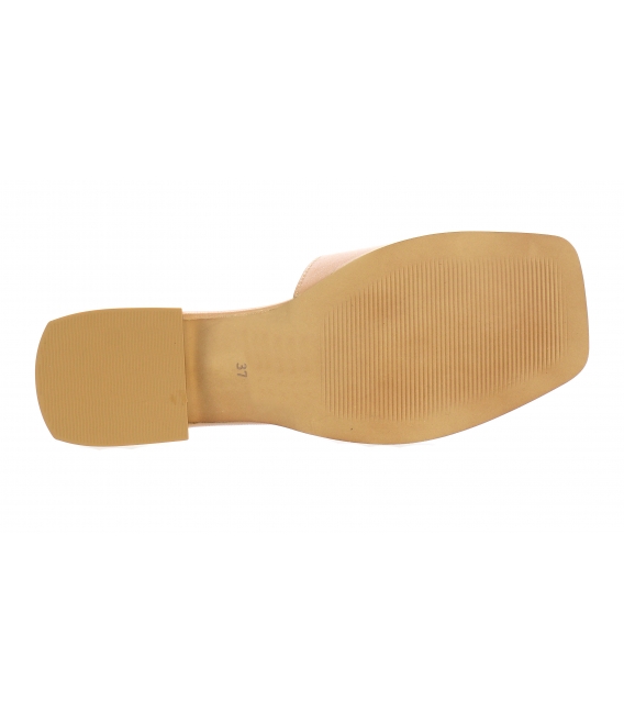 Bledohnedé kožené šľapky so štýlovým nízkym podpätkom a zlatou ozdobou DSL2316