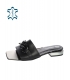 Čierne kožené šľapky so štýlovým nízkym podpätkom a čiernou ozdobou DSL2316