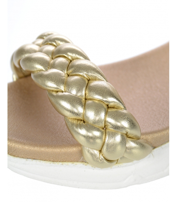 Béžovo-zlaté prepletané sandále na športovej podošve 2389