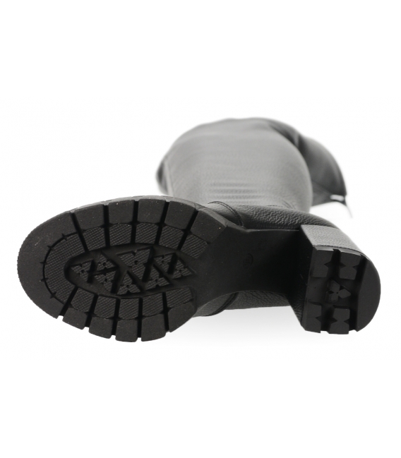 Čierne čižmy s elastickou sárou nad kolená DKO2357