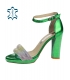 Zelené lesklé sandále so štrasovým predným elementom DSA2360