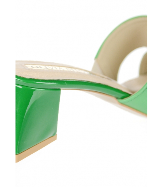 Zelené šľapky so štýlovou ozdobou a trojuholníkovým podpätkom DSL2394