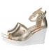 Zlaté jednoduché sandále na bielej klinovej podošve DSA2403