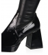 Čierne lesklé čižmy s elastickou sárou na vyššom podpätku DCI2410